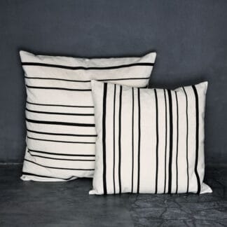 Housse de coussin Ribbon noir V.Barkowski 1