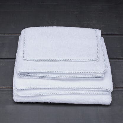 white plain high quality bath linen