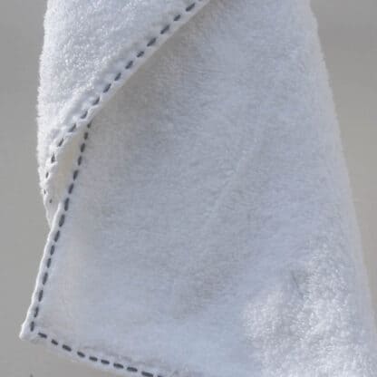Hand-embroidered running stitch towel TRASS