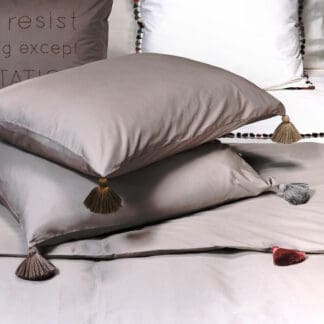 grey duvet cover with pompoms  Tulum grigio