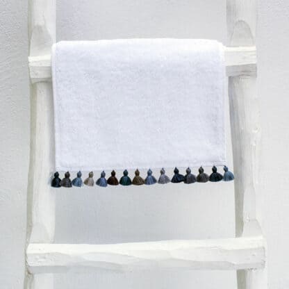 LAMU pompoms bath towels timeless design