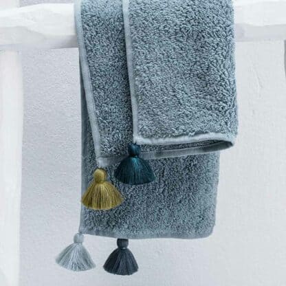 linge de bain TULUM aqua pompons faits main