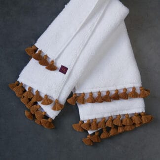 amber pompons white towel