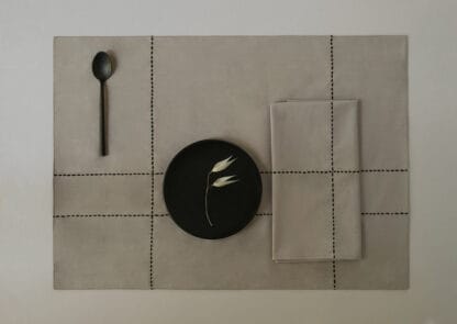 Linge de table taupe KARO noir – Image 3